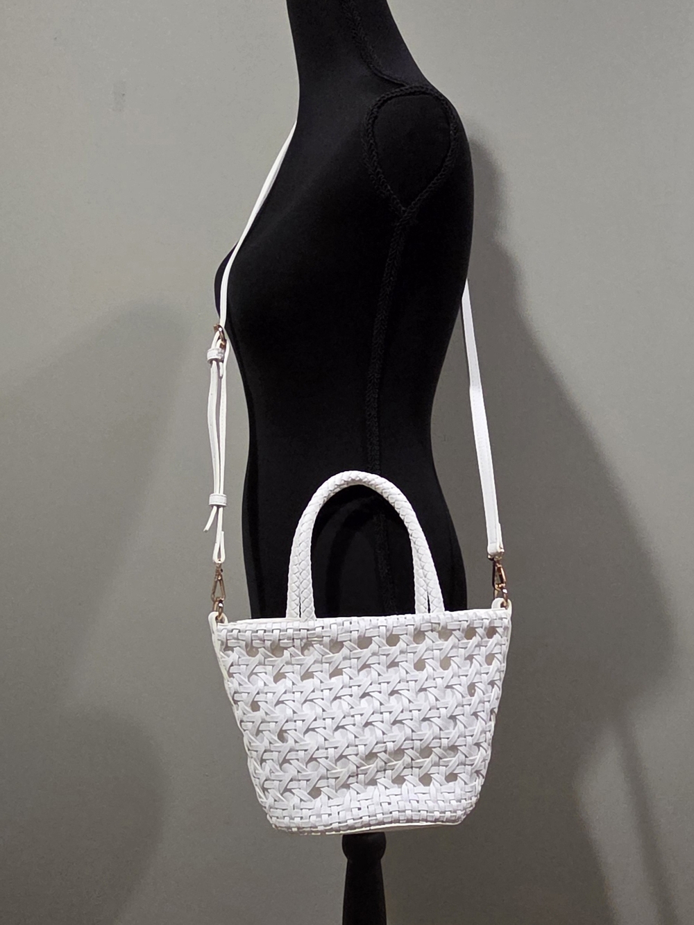 LC Lauren Conrad White Woven Shoulder Tote